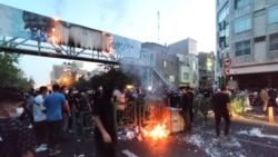 Diňle: Tramp Eýrany 'ylalaşyk baglaşmaga' çagyrdy, bolmasa ABŞ-nyň indiki hüjümi 'has erbet' bolar diýdi