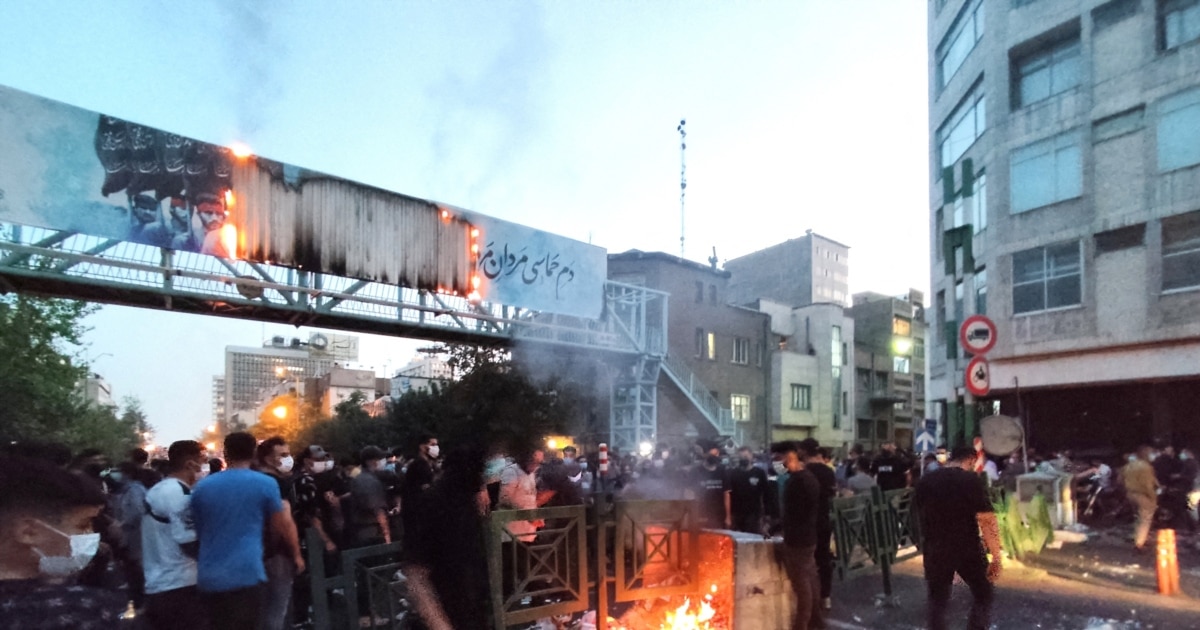 ირანში სიკვდილით დასაჯეს კაცი, რომელსაც 2022 წლის პროტესტის დროს პოლიციელის მკვლელობაში ადანაშაულებდნენ