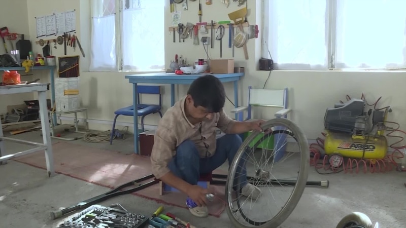 Как живут люди с инвалидностью в Таджикистане. ВИДЕО