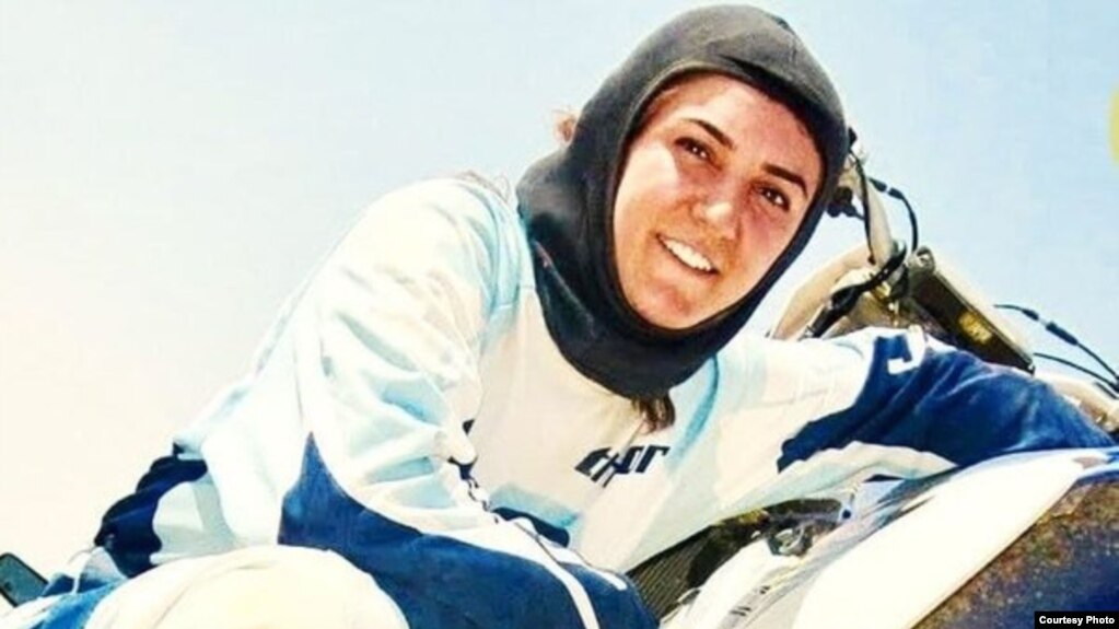 شهرزاد نظیفی، شهروند بهایی و قهرمان موتورکراس زنان ایران
