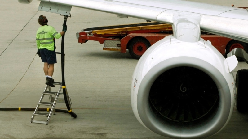 اتحادیه اروپا طرحی را برای مقابله با «کمبود قریب‌الوقوع» سوخت جت تدوین می‌کند