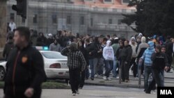 Архивска фотографија: Насилни протести во Скопје по петкратнопто убиство во Смиљковци.