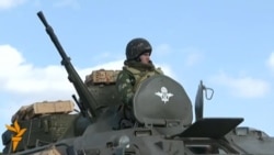 Україна перекидає війська в бік Криму і зміцнює східний кордон