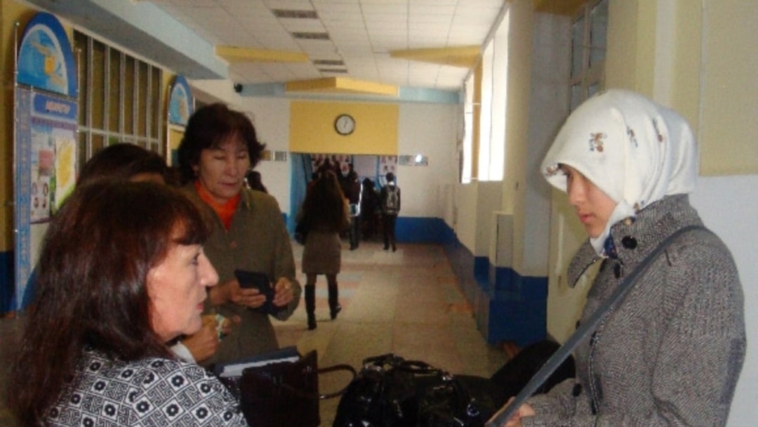 300 МБ өлшемдегі және avi форматындағы порно