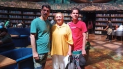  زهرا بنی‌عامریان، همسرش بیژن مصطفوی و فرزندشان دانیال مصطفوی