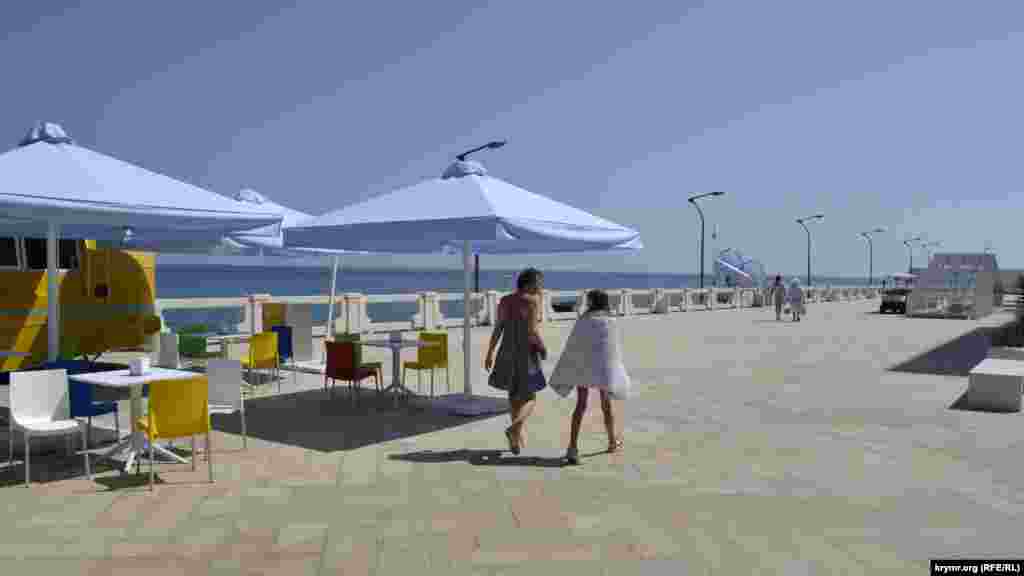 Цьогоріч після тривалої перерви нарешті відкрився пляж &laquo;Сонячний-1&raquo;, розташований під Приморським парком і однойменним готелем на узбережжі