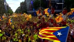 Стотици илјади Каталонци на улиците на Барселона