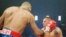 Расейскі баксёр Мікалай Валуеў і беларус Сяргей Ляховіч у паядынку WBA, 2008 