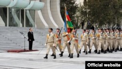 İndi Azərbaycanda baş verənləri belə ifadə etmək mümkündür: ölkədə monarxiya qurulur!