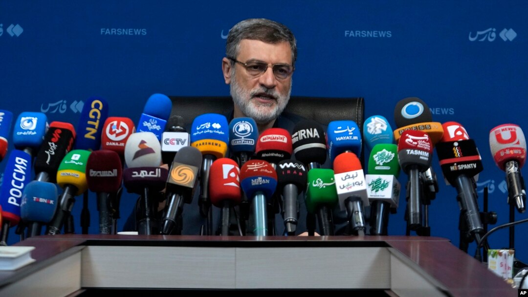 Amirhossein Ghazizadeh Hashemi, vicepreședinte al lui Ebrahim Raisi, decedat într-un accident de avion, s-a retras din cursa pentru funcția de președinte al Iranului.