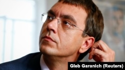 Після відкриття міжнародного пункту пропуску на аеродромі «Біла Церква» очікується поступове зростання кількості авіаційних операцій до 300 на рік, заявив Володимир Омелян