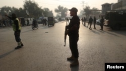 د خیبر پښتونخوا په بېلا بېلو سیمو کې پر پولیسو په پرلپسې توګه بریدونه کېږي. (انځور: ارشیف)