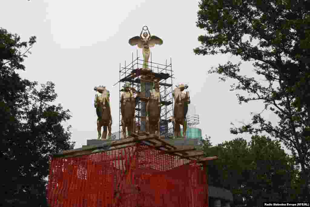 Spomenik makedonskim herojima, Skopje, 23. maj 2012. 