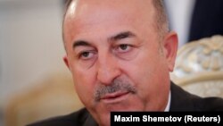 Архива: Турскиот министер за надворешни работи Мевлут Чавушоглу. 