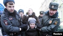 Нааразылык акциясы учурундагы кармоолор. 25-январь, 2013-жыл. 