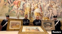 Италия полициясы ұрланған картиналарды күдіктілердің бірінің үйінен тапқанын хабарлады. 14 тамыз, 2026 жыл.