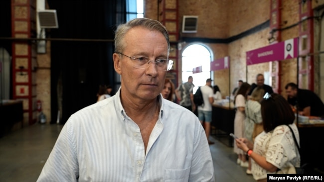 Дмитро Чекалкін, перекладач, видавець, колишній дипломат