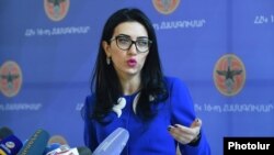 Amenia - Justice Minister Arpine Hovannisian speaks to reporters during a congress of the ruling Republican Party in Yerevan, 26Nov2016.