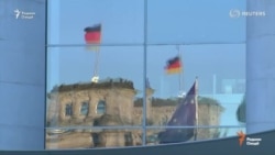 Вазири Олмон бинобар ихтилоф бо Меркел мехоҳад истеъфо диҳад