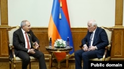 Президент Вірменії Ваагн Хачатурян та прем’єр-міністр Нікол Пашинян, архівне фото