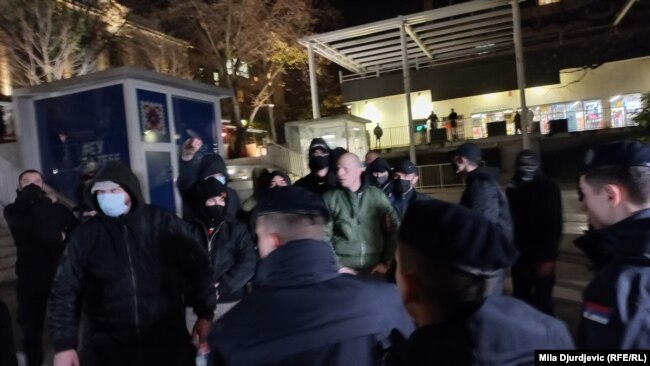 Policija je sprečavala desničare da se približe učesnicima skupa