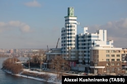 Вид на здание АО "Фармасинтез", Иркутск