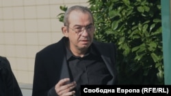 Издирваният бивш следовател Петьо Петров, по прякор Пепи Еврото.
