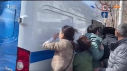 «Казахи не рабы!» Что происходило в день митинга в Алматы