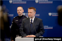 პოლონეთის შინაგან საქმეთა მინისტრი 18 ივნისს გამართულ ბრიფინგზე
