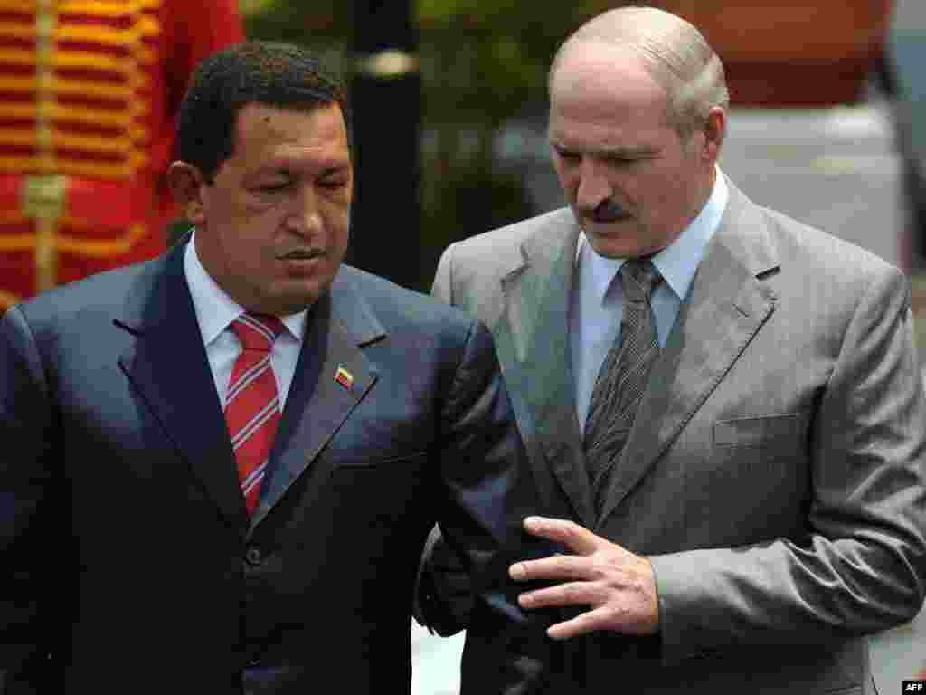 Уга Чавэс і А. Лукашэнка ў Каракасе.