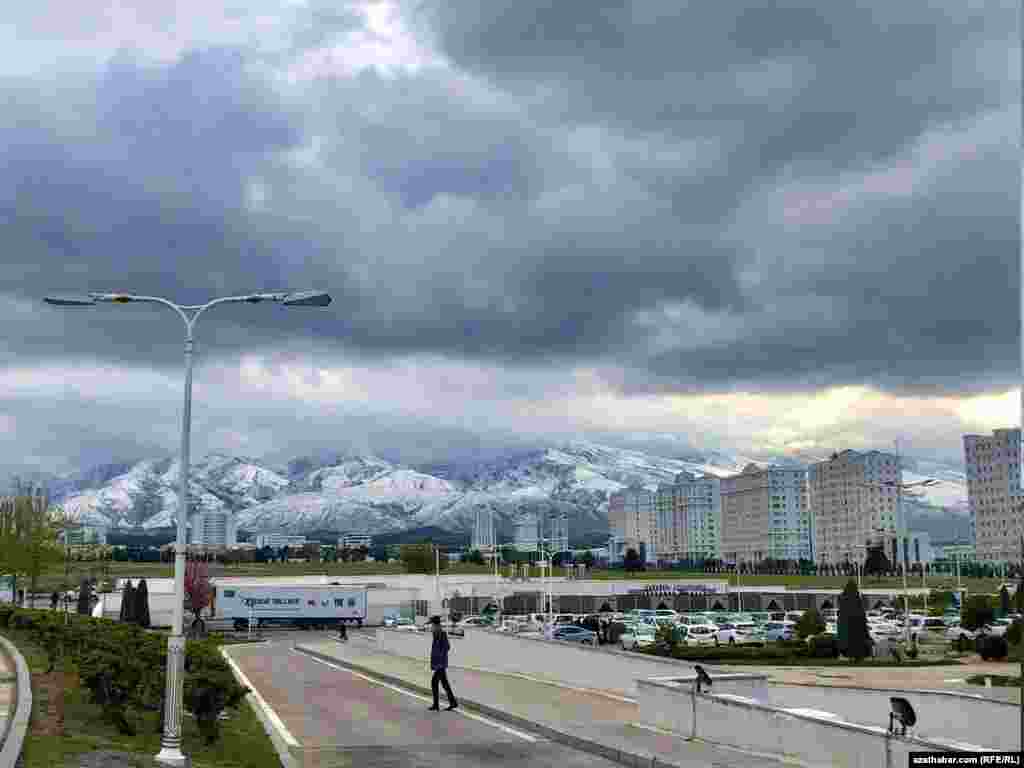 Şäher görnüşleri, Aşgabat &nbsp;