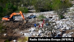 Čišćenje ruševina, kamena i zemlje u Donjoj Jablanici, BiH, 9. oktobra 2024.