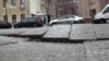 Новые московские тротуары стали разваливаться