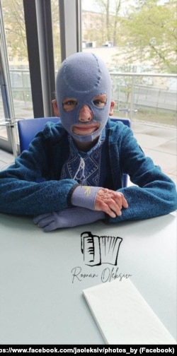 Роман Олексів отримав поранення під час російського ракетного обстрілу міста Вінниця 14 липня 2022 року та став одним із пацієнтів, доправленим на лікування до ЄС через програму Medevac