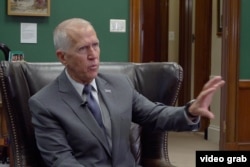 Американський сенатор-республіканець Том Тілліс під час інтерв'ю з Радіо Свобода. Вашингтон