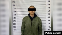 Террордук жалган маалыматтарга шек саналган өспүрүм. Казарман, Жалал-Абад. 27-январь, 2026-жыл. (Сүрөт УКМКныкы)