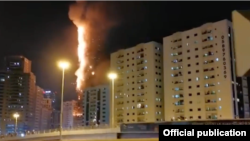 Пожар в жилом небоскребе в Шардже (ОАЭ), 5 мая 2020. Gulf News, снимок с экрана.