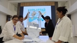 Казакстанда Ак-Ордону колдогон «Адилет» партиясы шайлоодо жеңди