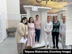 Ірина після захисту випускної роботи