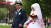 Как проходят свадьбы кыргызстанцев в Москве 