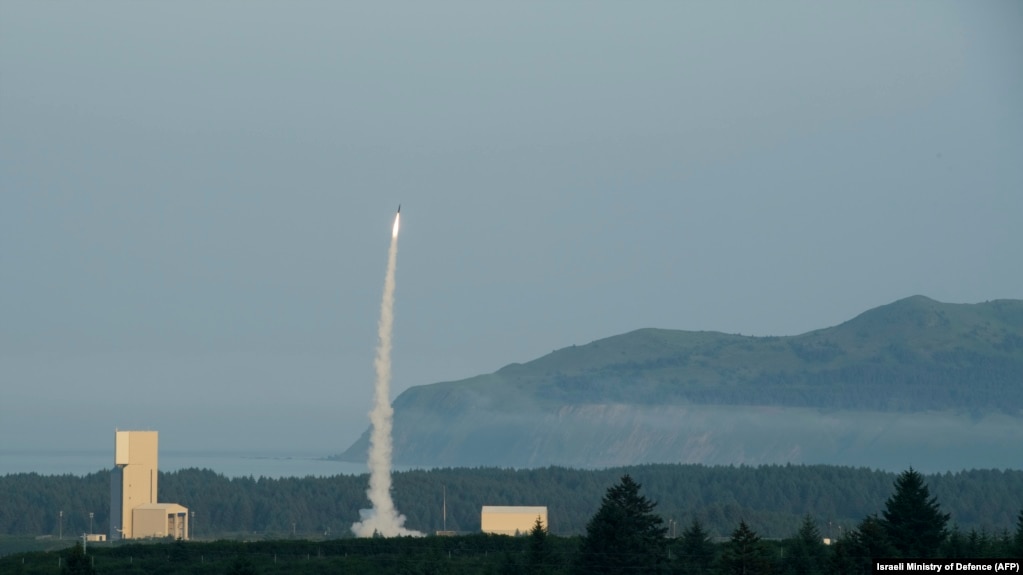 Lëshimi i një rakete Shigjeta-3 gjatë testimeve në SHBA, më 2019.