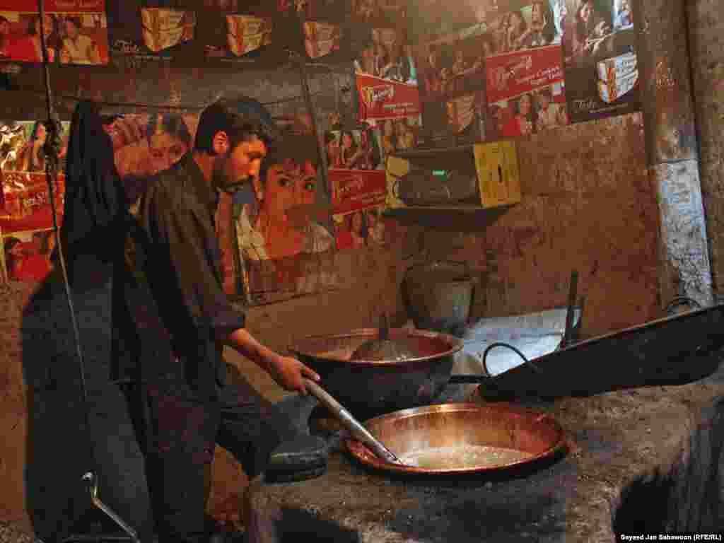 Афганистан. Подготовка сладостей на Рамазан