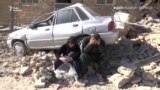 Землетрус в Ірані: понад 450 людей загинули, рятувальники досі шукають тіла загиблих (відео)