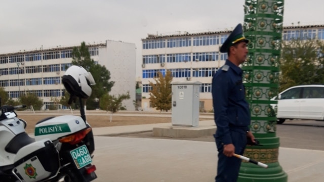 Diňle: Maryda PÝGG-niň sürüjilere, 'dürli bahalara' salgylanyp, jerime ýazmagy bilen bagly wakalar köpeldi Diňle: Maryda PÝGG-niň sürüjilere, 'dürli bahalara' salgylanyp, jerime ýazmagy bilen bagly wakalar köpeldi