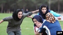 Female rugby players train in Tehran