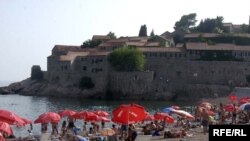 "Sveti Stefan", jedno od najelitnijih ljetovališta u blizini Budve, foto: Savo Prelević