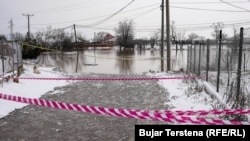 'Bolno je': Porodice na Kosovu suočavaju se sa posledicama poplava