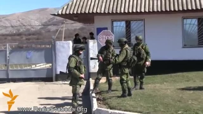 Хроники крымского сопротивления: украинцы в осаде российских военных (видео) Хроники крымского сопротивления: украинцы в осаде российских военных (видео)