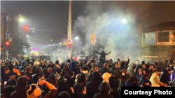 نمایی از اعتراضات شب ۱۹ دی