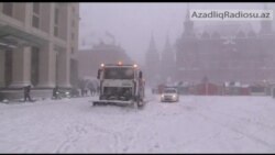 Moskvaya qar düşüb, təyyarə reysləri təxirə salınıb, yollar bağlanıb